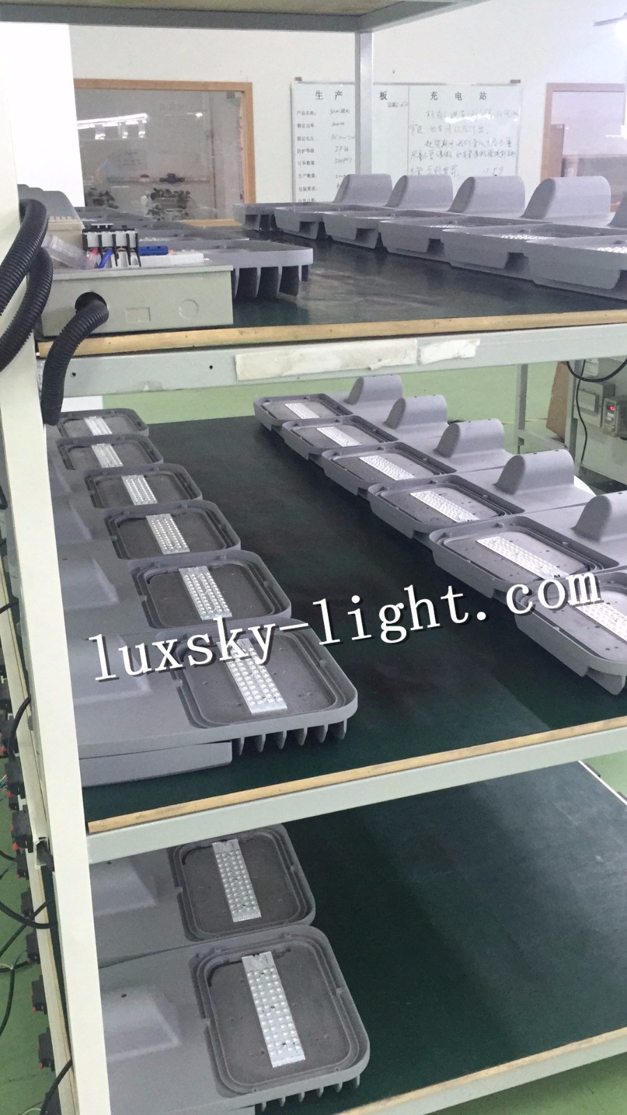 LED road light.jpg